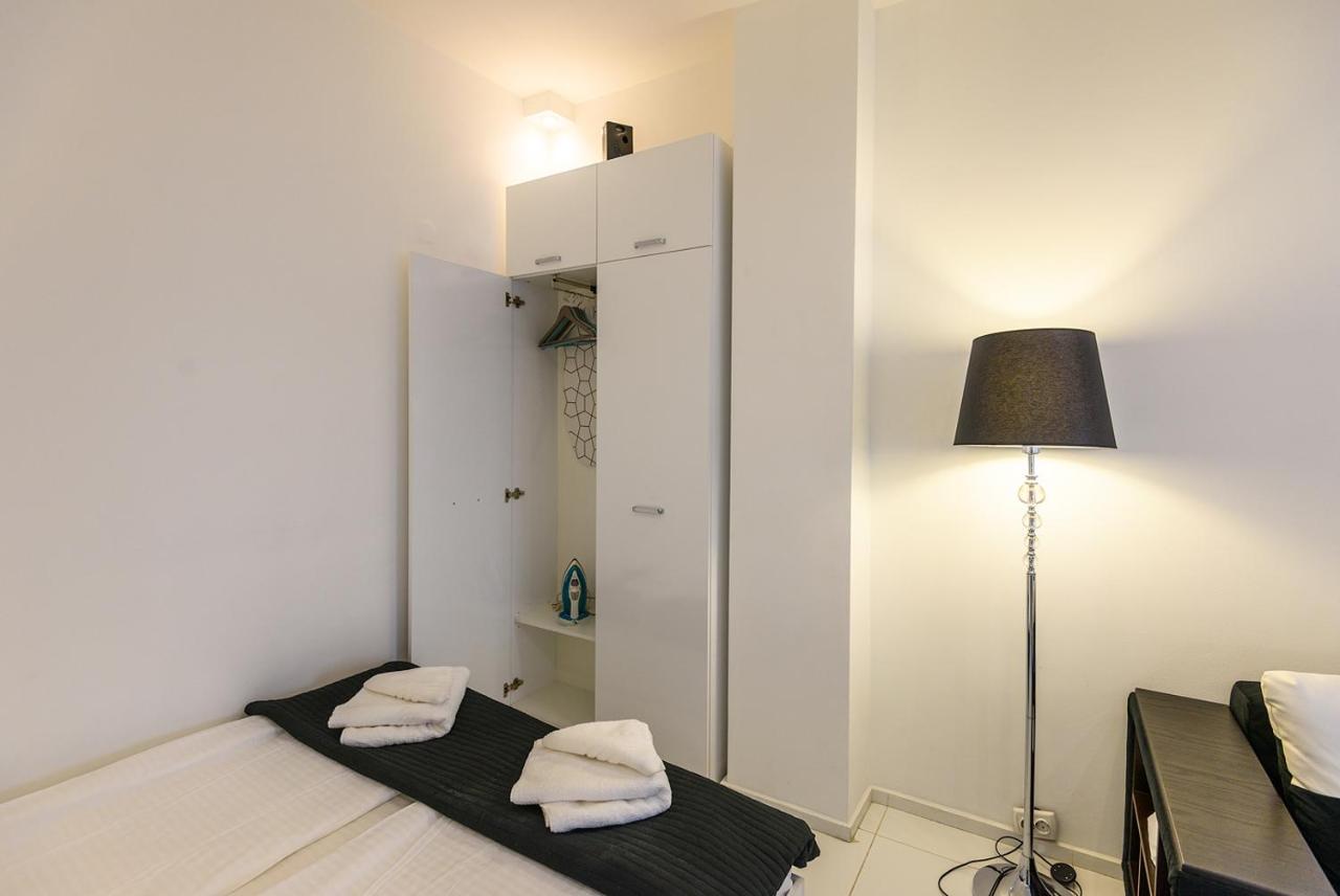 Zero-Waste Studio Apartment in Central Sofia Exterior foto