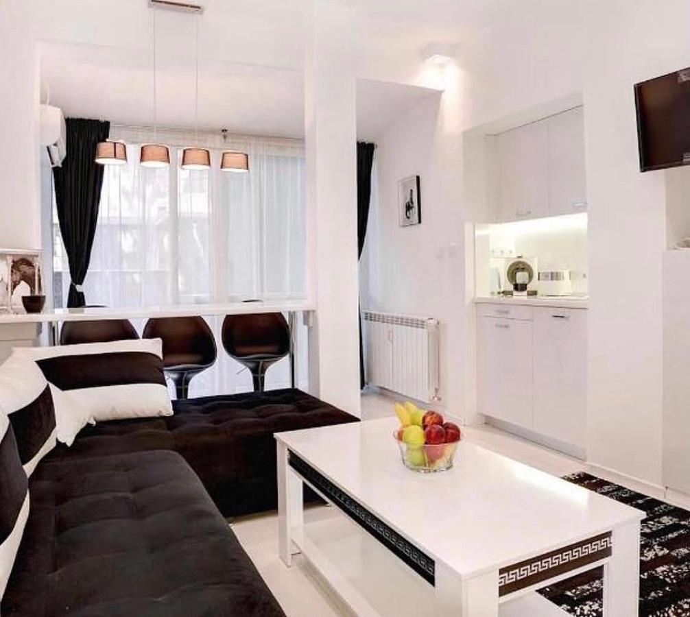 Zero-Waste Studio Apartment in Central Sofia Exterior foto
